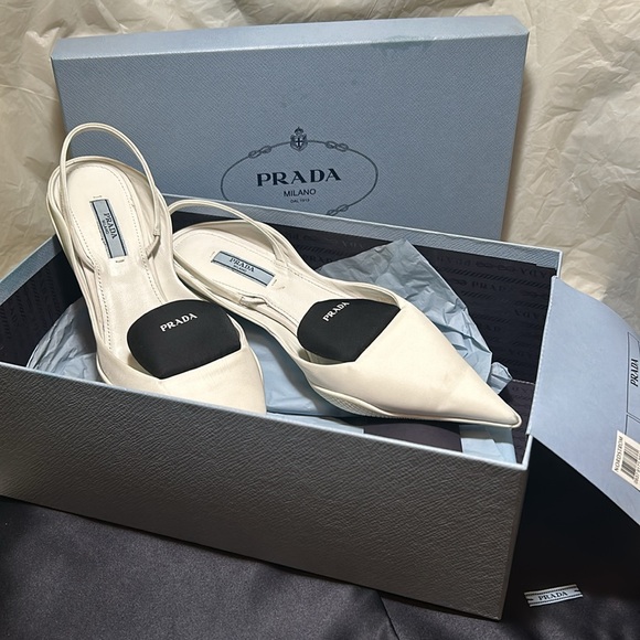 Prada Calzature Donna Blanco and Nero Nylon Bicolore EU 36.5 U.S. 6 - Picture 7 of 9